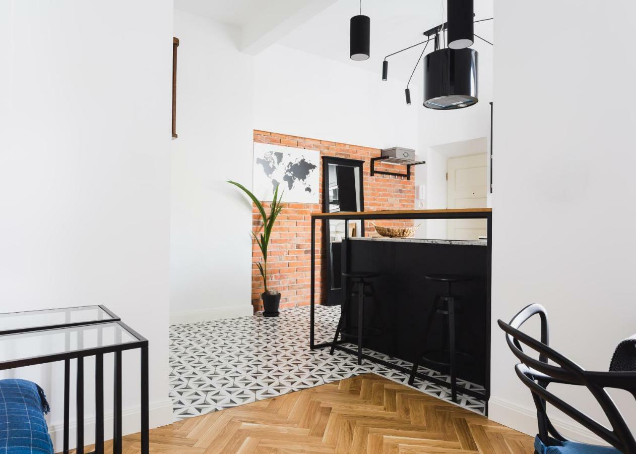 Oomph Warsaw Central Elegant Apartment Warsaw
